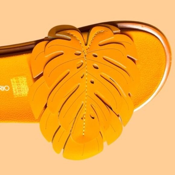 Women's Monstera Yellow Platform Slide Sandals size US 9-9.5 EUR 40 - Picture 3 of 4